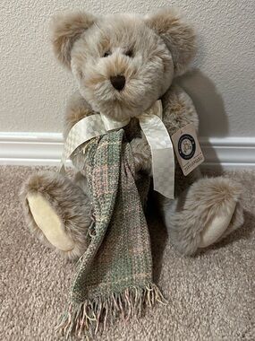 Boyds Bears Baby Boyd “Pufflebeary” Teddy Bear with Blanket